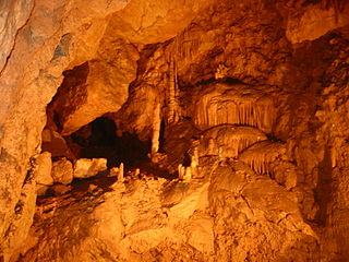 320px-Abaliget_Cave_2